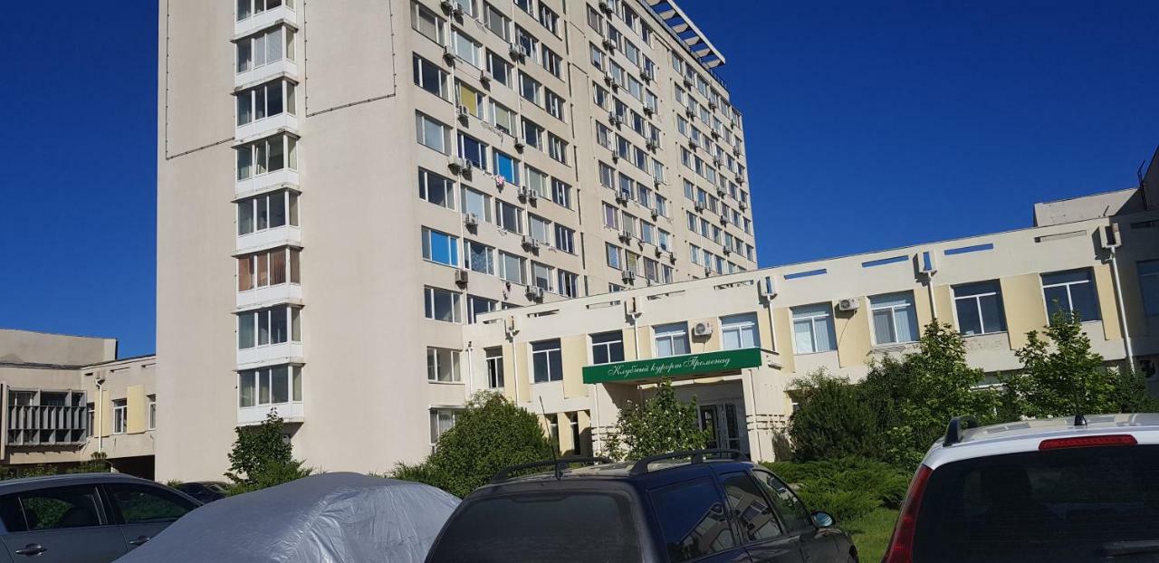 7 Days Apartments Апартаменты В Затоке Zatoka Exteriör bild